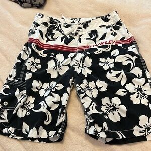 Hurley men’s board shorts